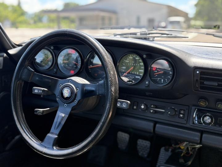 ポルシェ 911 ｶﾚﾗ2 ※希少車両につき実車確認をご希望の際はお早めにご連絡ください