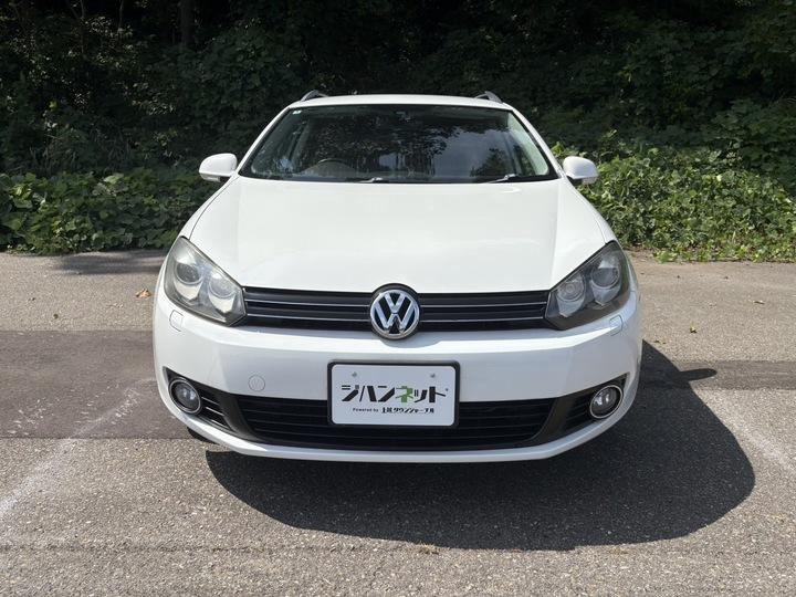 フォルクスワーゲン ｺﾞﾙﾌｳﾞｧﾘｱﾝﾄTSIｺﾝﾌｫｰﾄﾗｲﾝ 2WD 上越の四季を優雅に駆ける. 上質走行と広々ラゲッジで毎日が特別に
