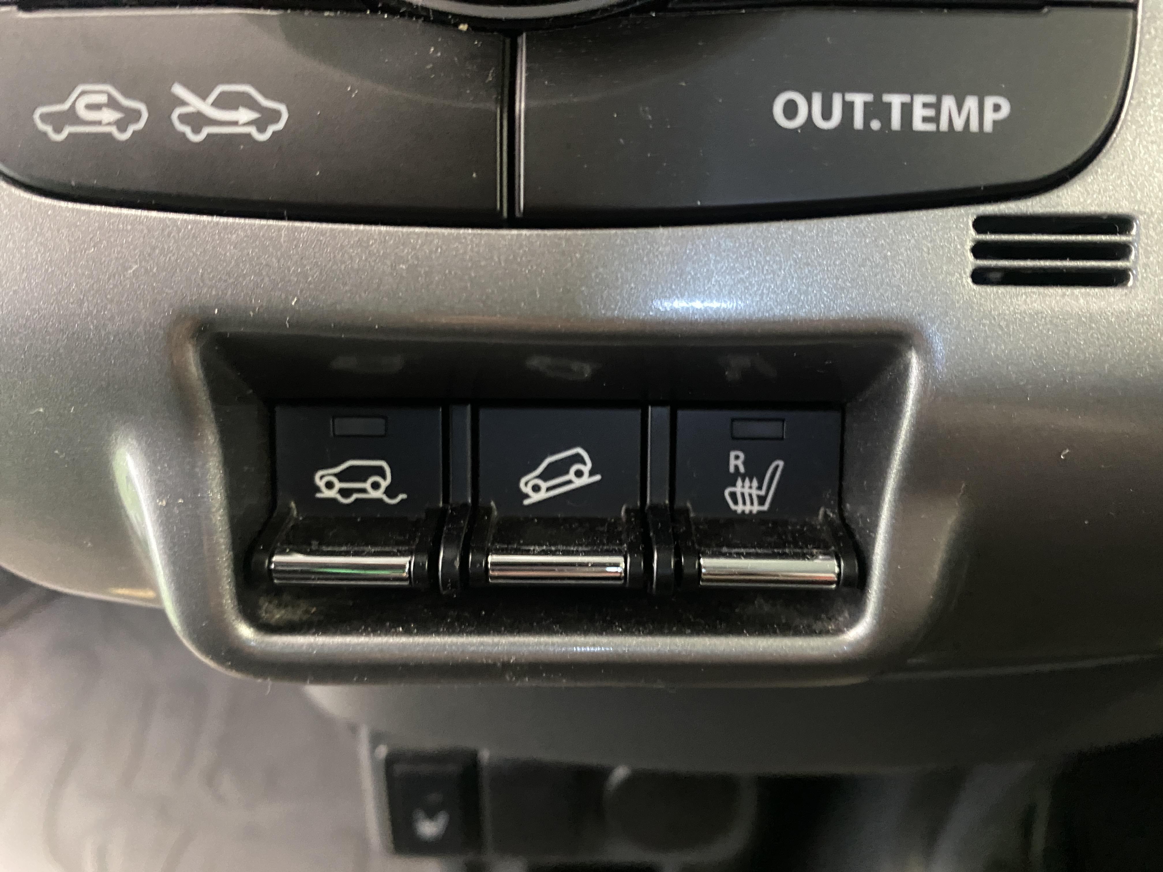 グリップコントロール／ヒルディセントコントロール／シートヒーター