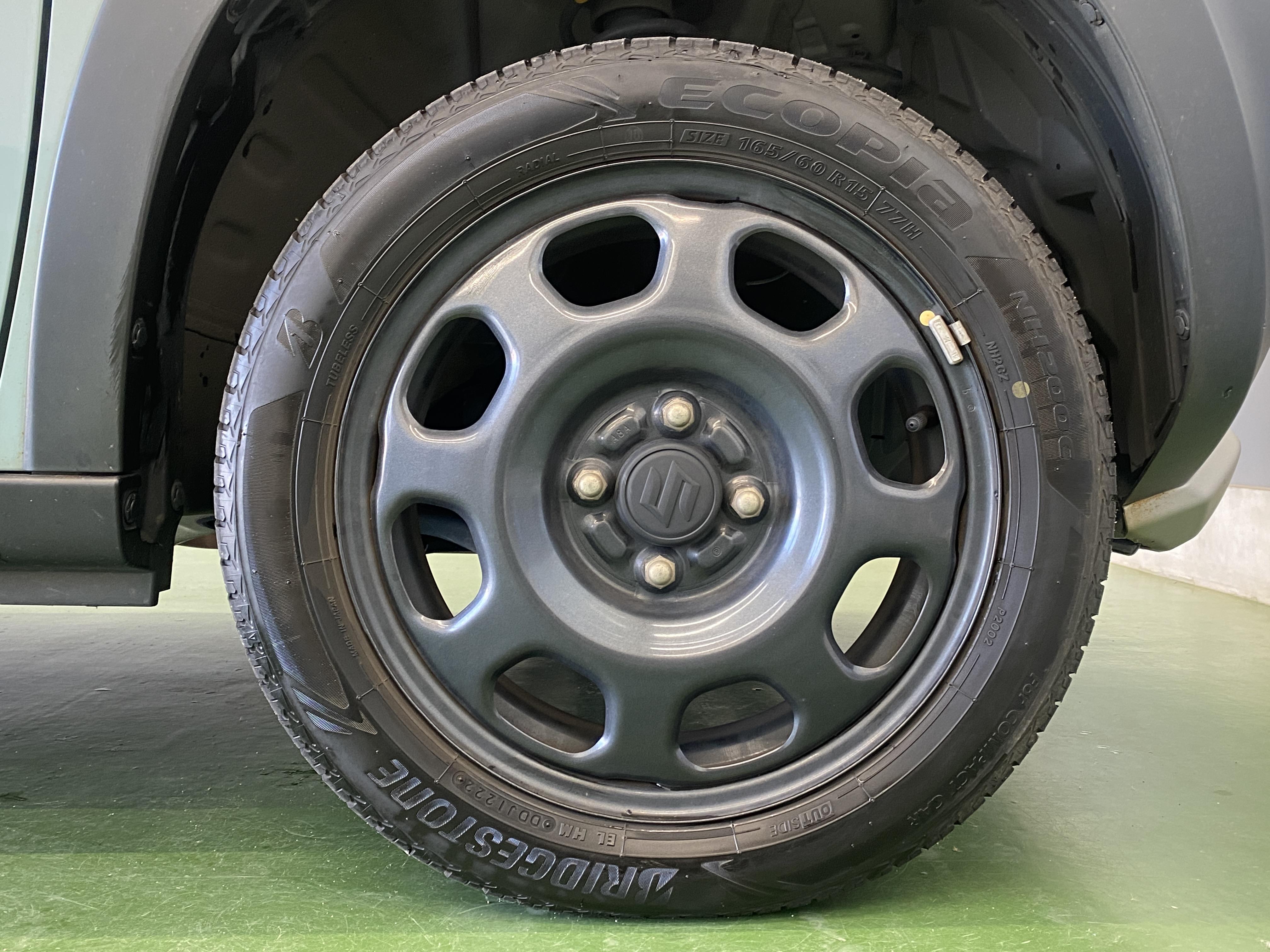 スチールホイール